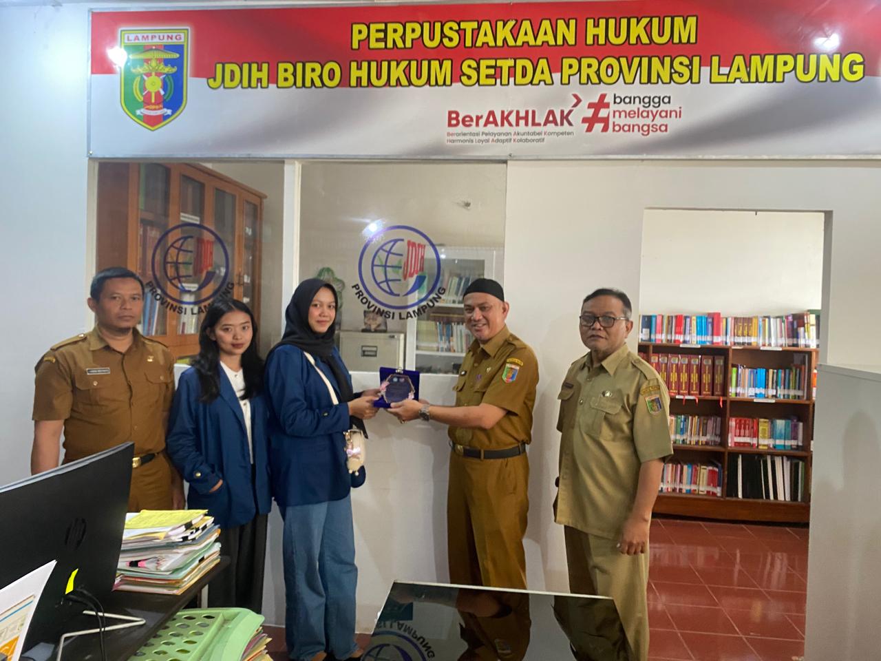 Pelepasan Mahasiswa Magang Program Studi D3 Perpustakaan FISIP Universitas Lampung (Unila) di Biro Hukum Setda Provinsi Lampung